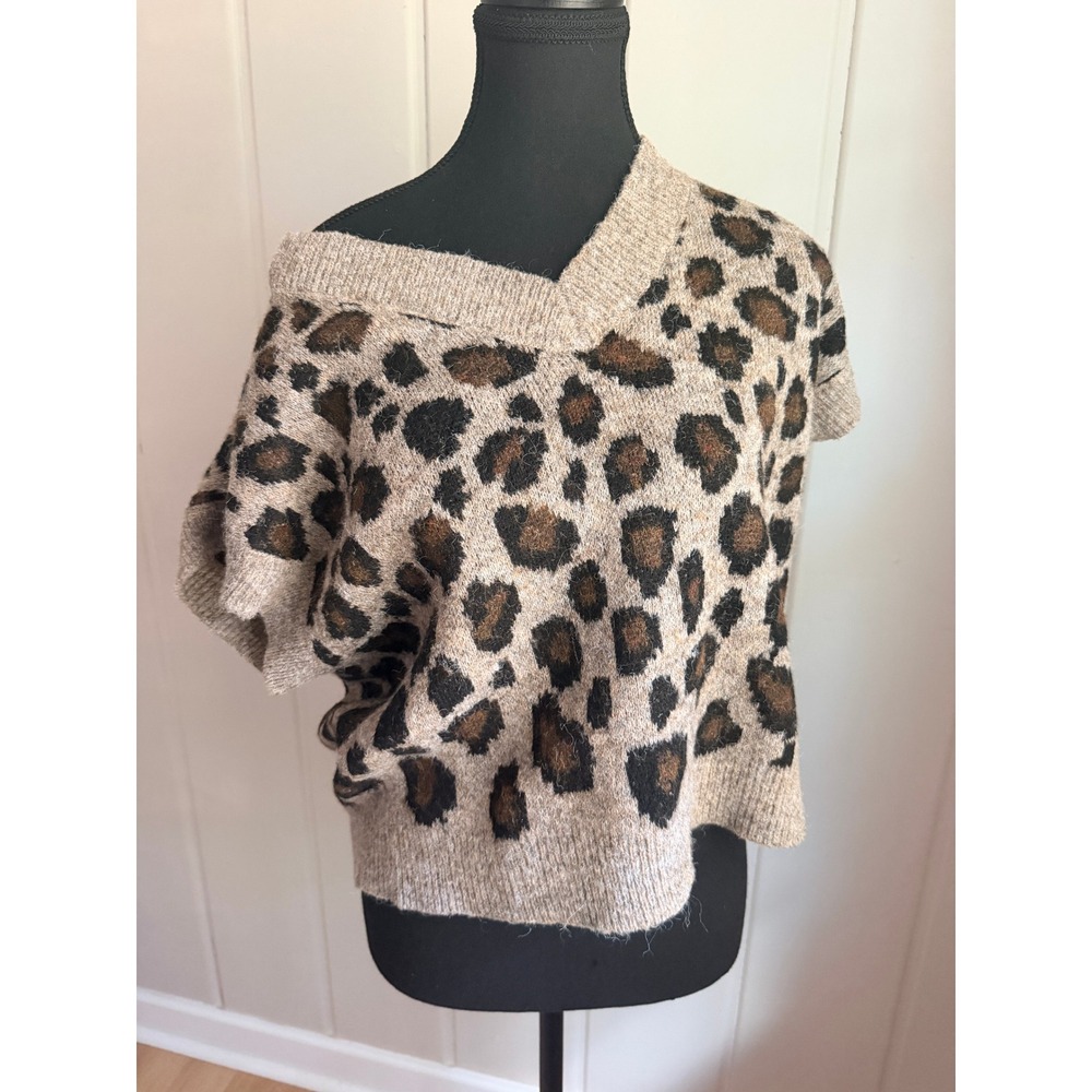 Hunter & Brown Leopard Print Sweater Vest V-Neck Oversized Tan Brown Small